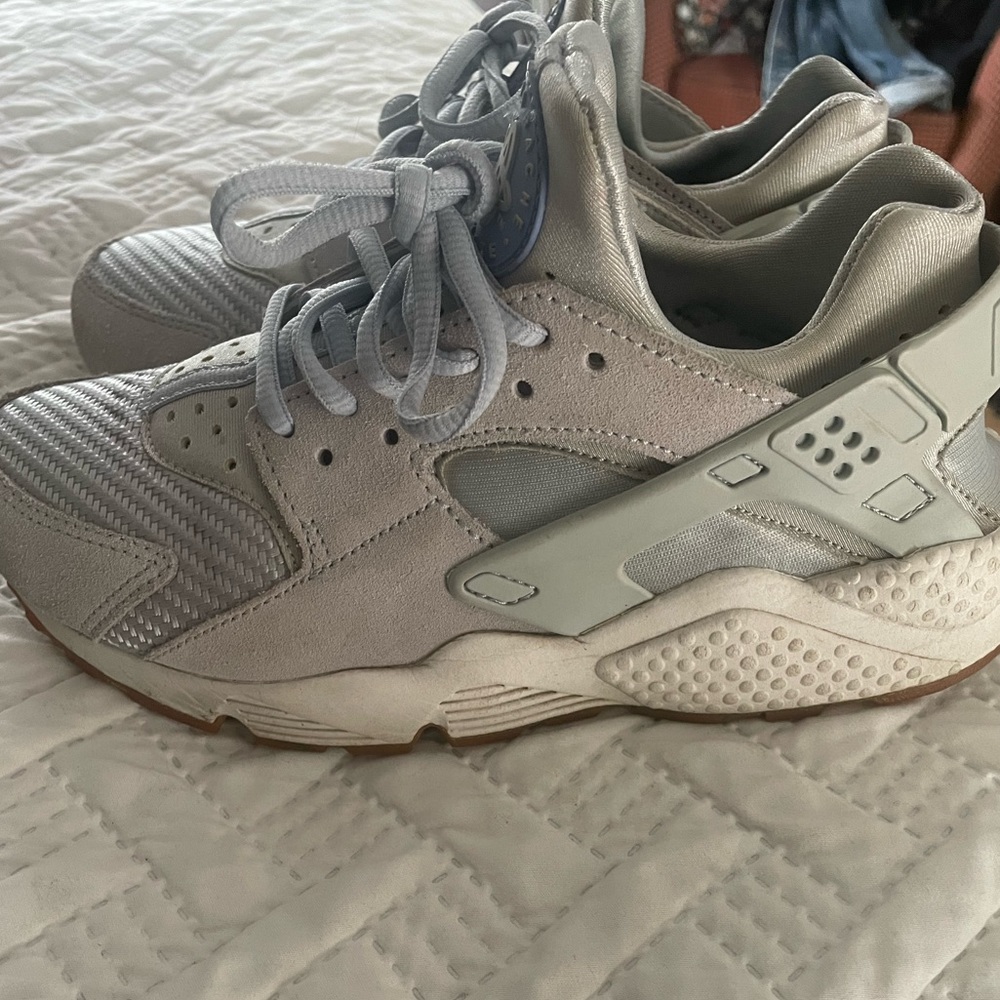 Nike huaraches